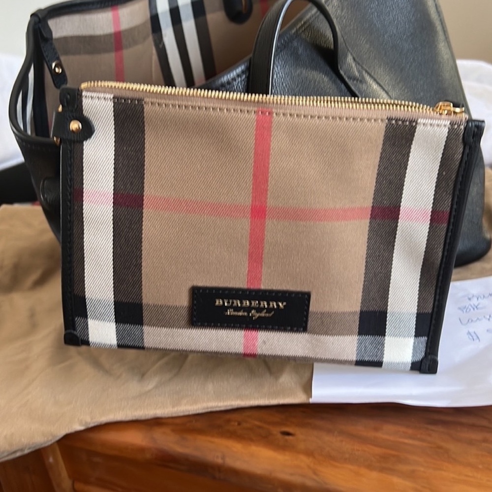 Burberry bag - Picture 4 of 5